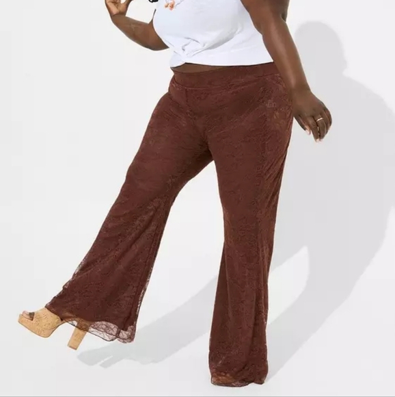 NWT Torrid Festi Stretch Lace Flare Leg Pant, Color Puce Size 3X - Picture 1 of 14